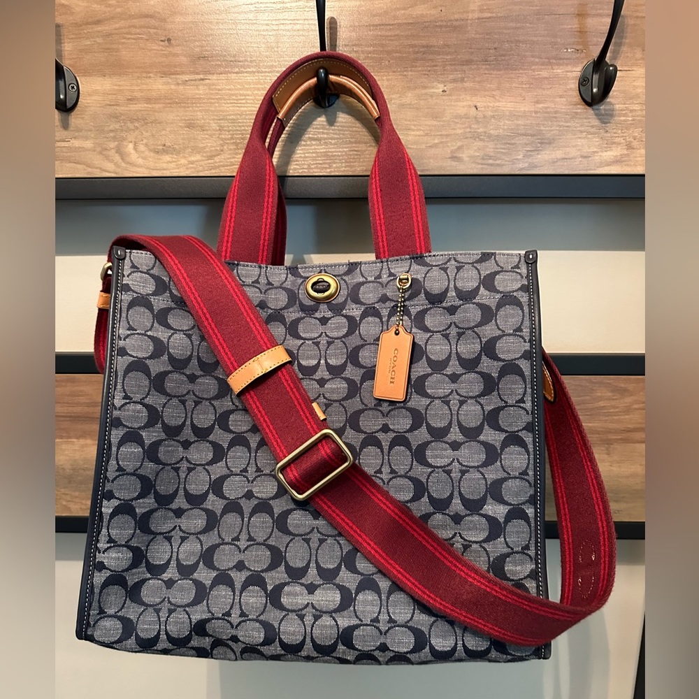Coach 1941 Women's Signature Chambray Canvas Tote Bag 34 - Midnight Navy Multi